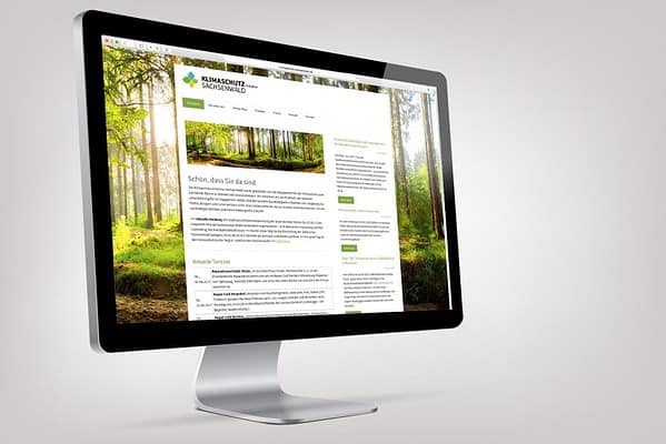 Bildschirm mit der Homepage der Klimaschutz Initiative Sachsenwald